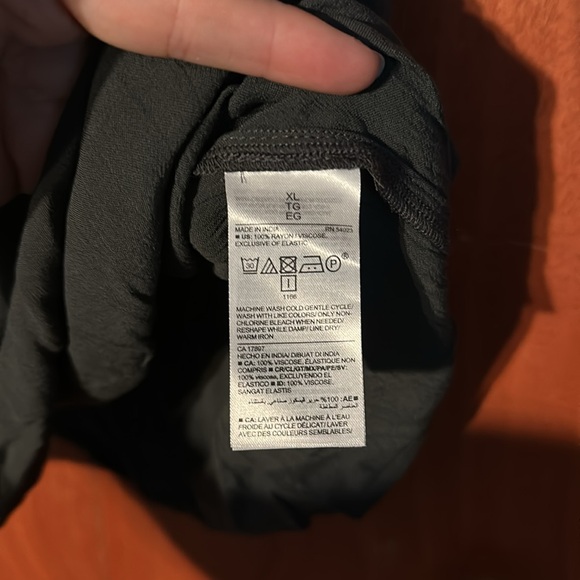 Old Navy Grey Women's Top - Picture 5 of 7